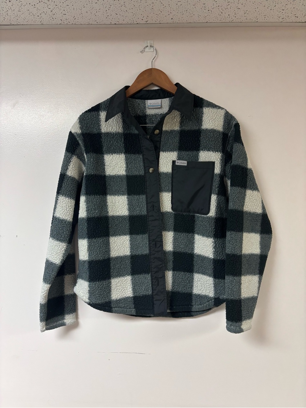 Columbia Women’s Medium Plaid Sherpa Fleece Jacket Shacket